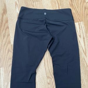 Lululemon wonder under